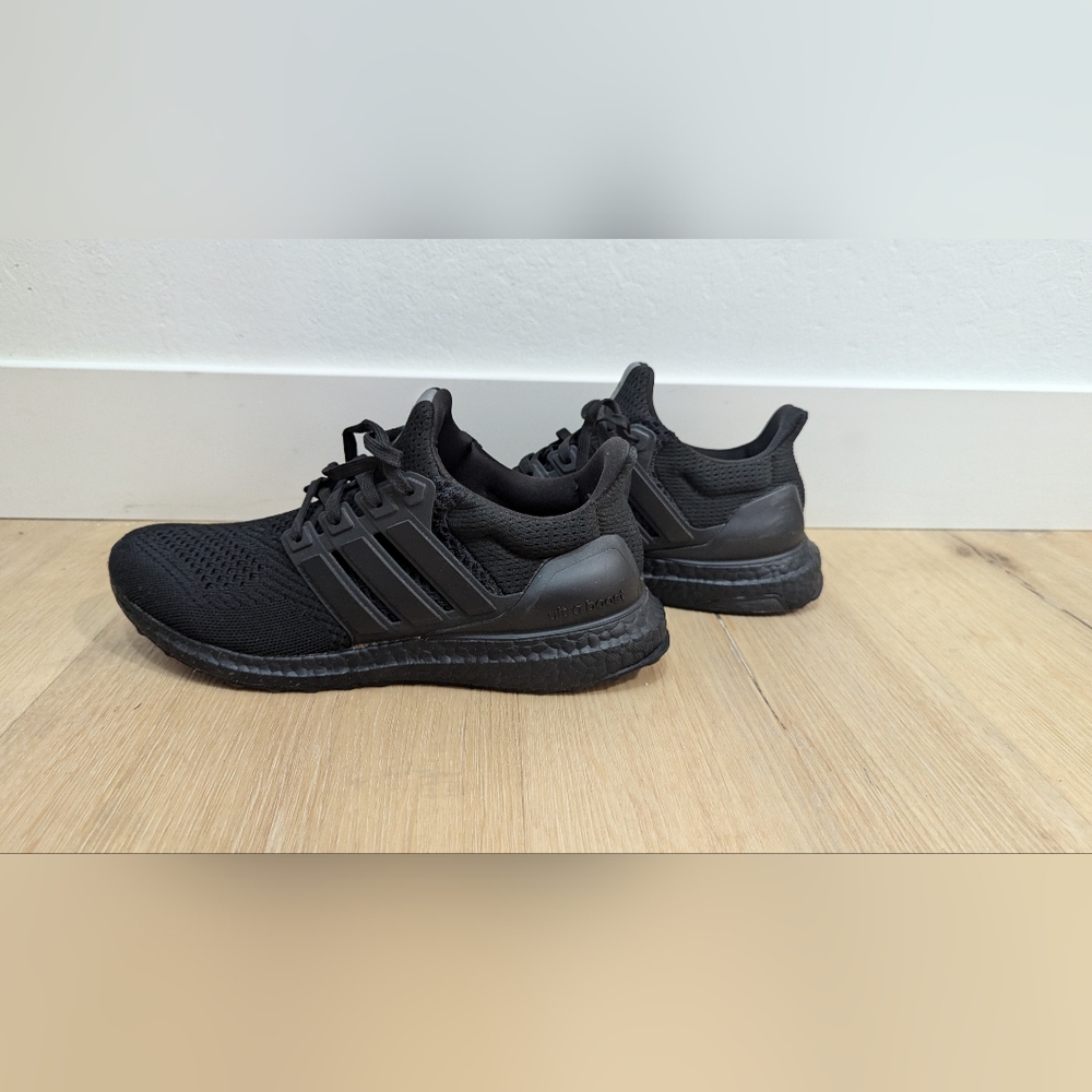Adidas Ultraboost Mens Size 9